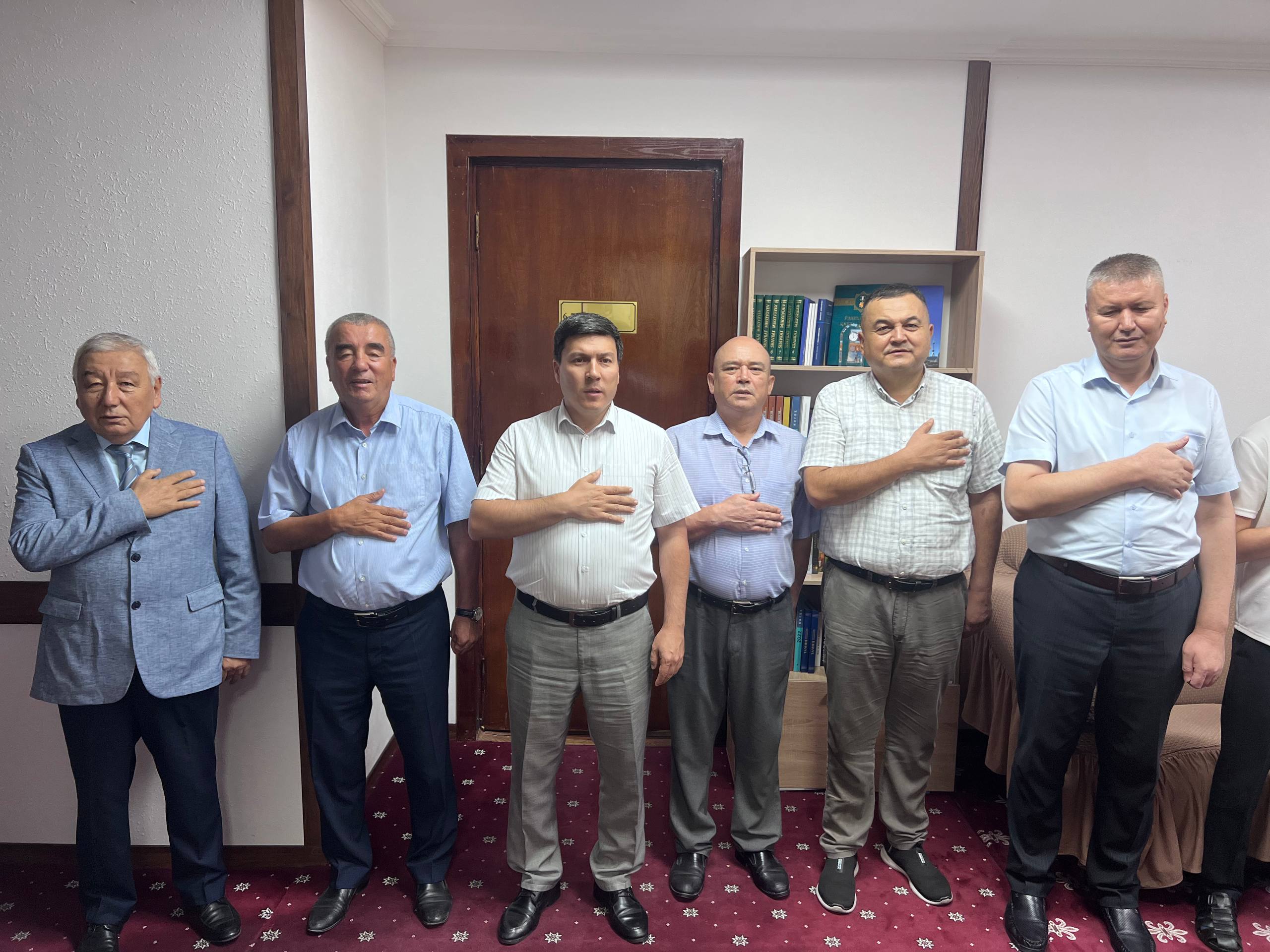 Respublika kengashida Davlat madhiyasi jamoaviy ijro etildi